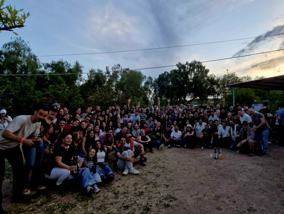 imagen MÁS QUE UN REENCUENTRO DE EGRESADOS: UN IMPULSO AL FUTURO