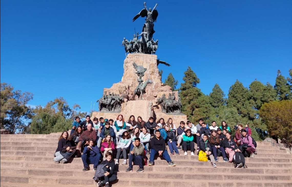 imagen SALIDA EDUCATIVA AL CERRO DE LA GLORIA