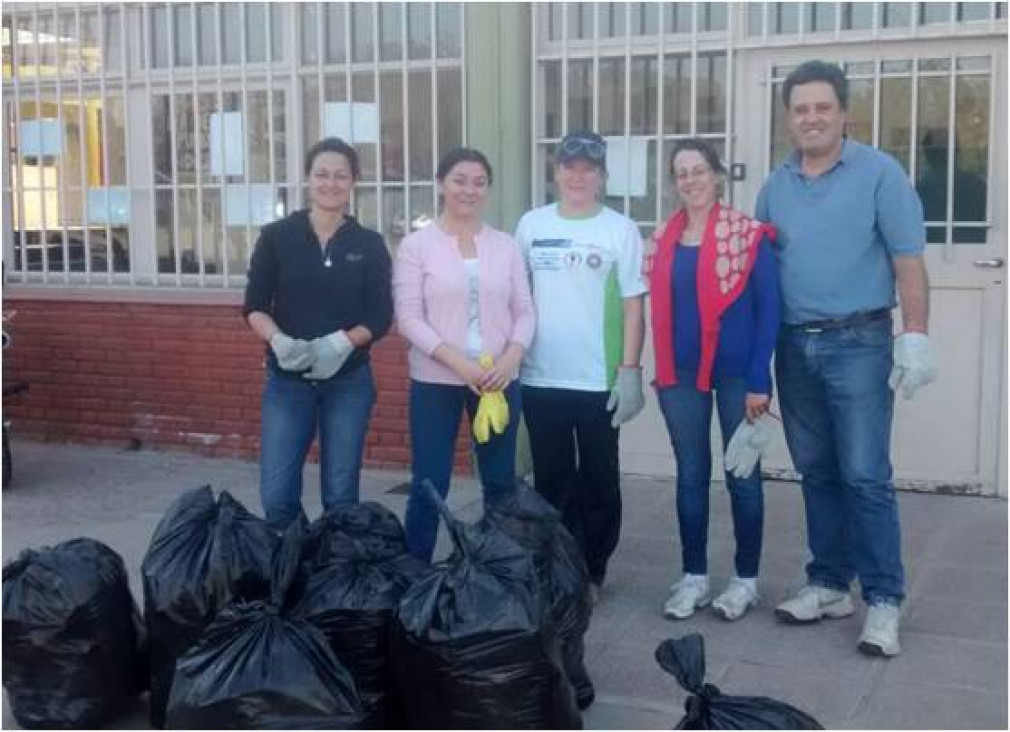 imagen Actividad Lazo Verde – Campaña de Limpieza del Entorno Escolar