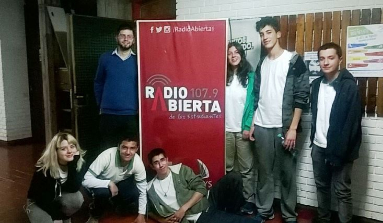 imagen SALIDA DE TALLER DE RADIO DEL LAE